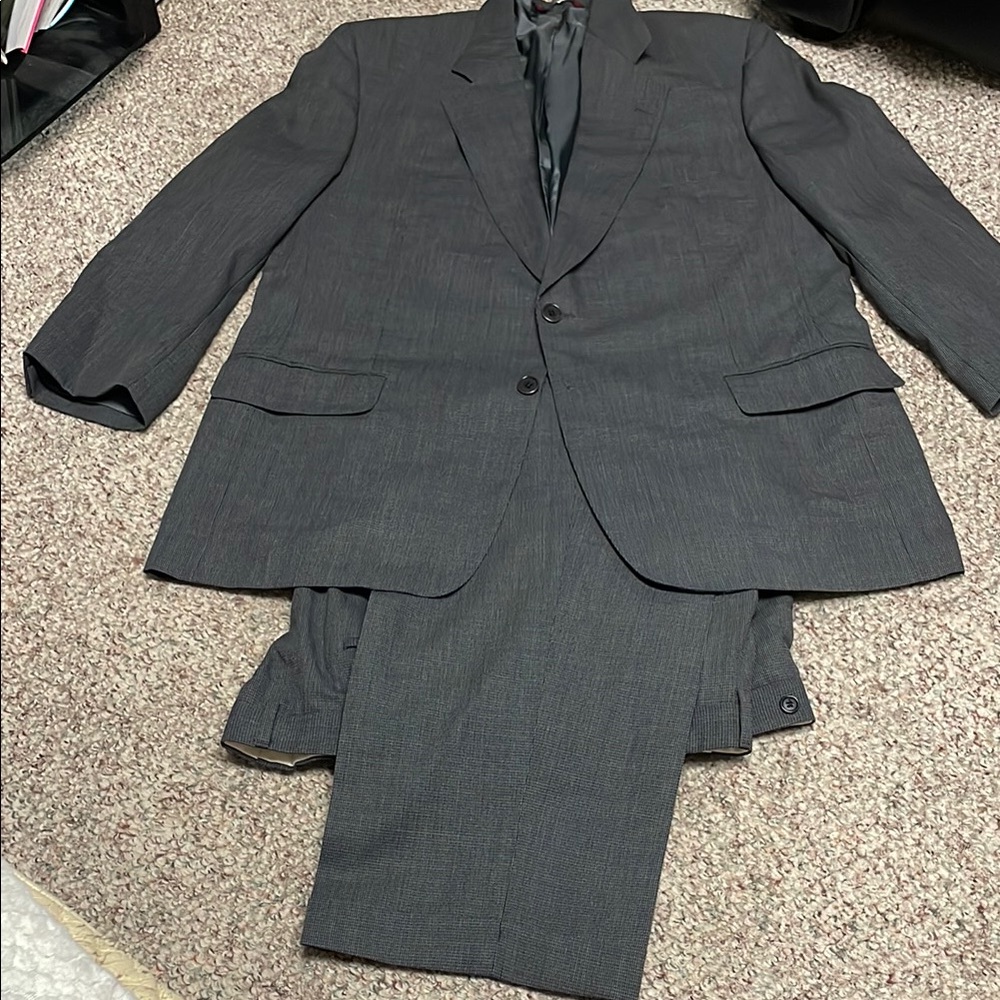 Samuelsohn Gray Wool Suit Professional Business Attire